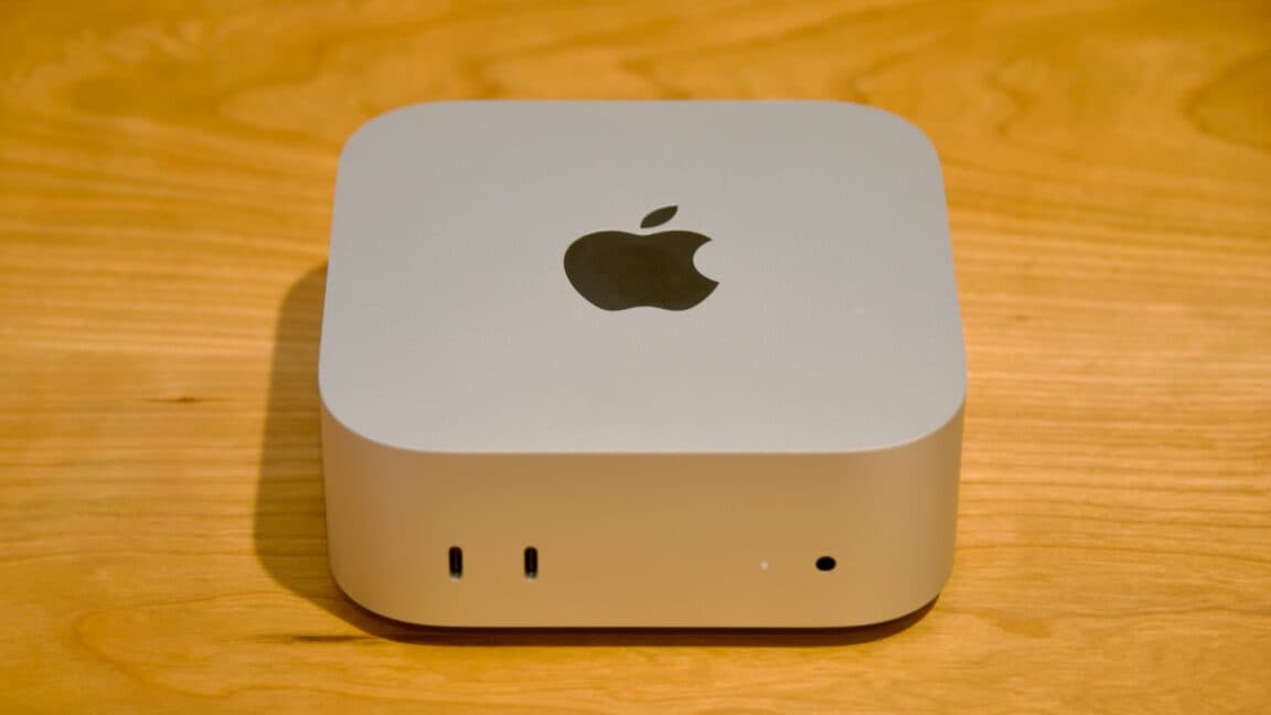 بررسی Apple M6 Mac mini: افزایش قیمت ۳۰۰ دلاری که کام این ارتقای جذاب را تلخ میکند