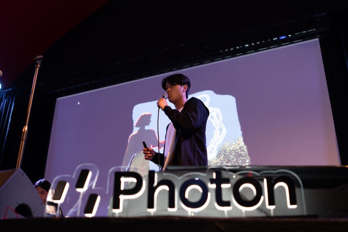 مجلس ختم برای اپلیکیشنهای موبایل؛ استارتاپ Photon با ۴.۵ میلیون دلار سرمایه، ایجنتهای هوش مصنوعی را جایگزین اپها میکند